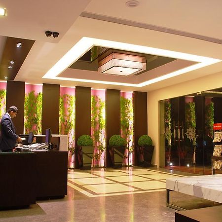 Hotel Africa Avenue Gk - 1 Nuova Delhi Esterno foto